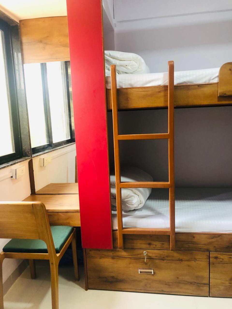 Everest Stays Rooms And Dormitory 뭄바이 외부 사진